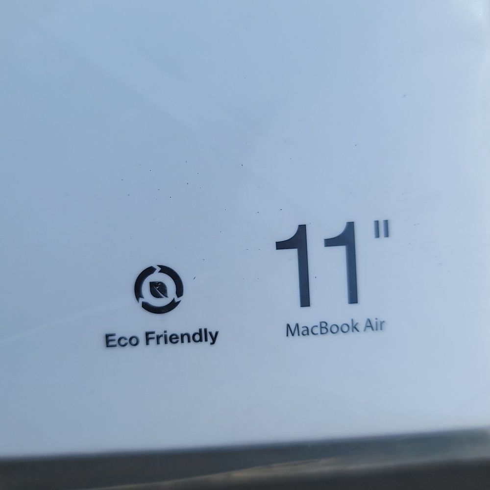 NIB- Incipio Slim Sleeve fits 11" MacBook Air or similar - Picture 4 of 5
